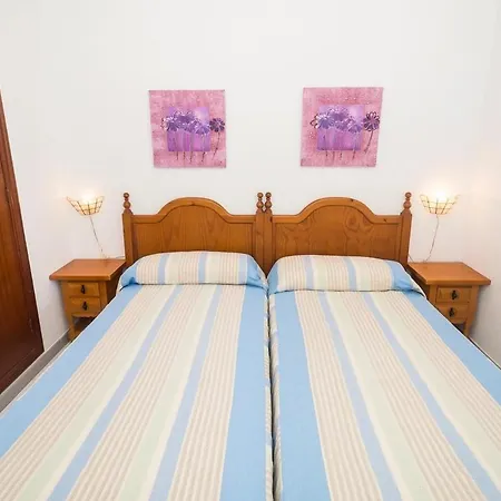Esmeralda 212C - Apartment On The Beach, Calpe Апартаменты